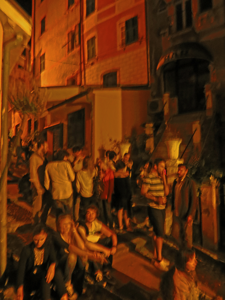 AFTER PARTY CROWD
